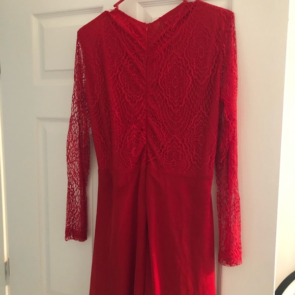 Red Dress - Picture 5 of 6